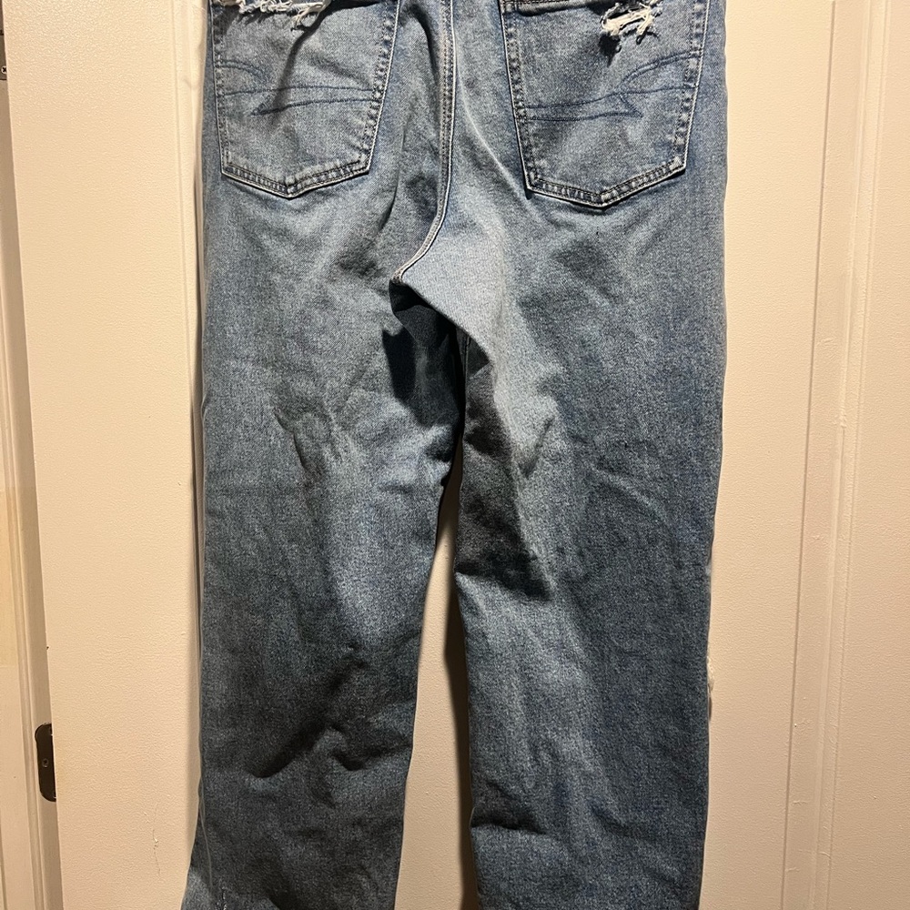 American Eagle Outfitters Light Blue High Rise Distressed Jeans - Picture 2 of 4